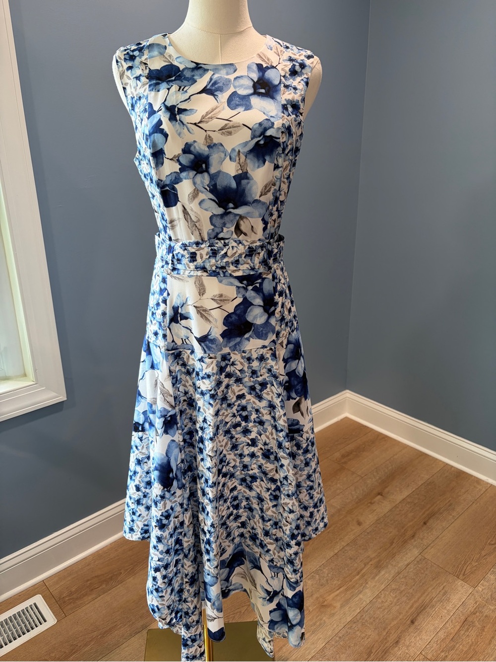 Calvin Klein Blue Floral Fit & Flare Dress Size 6